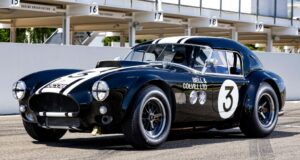 AC Cobra 1966: Mobil Klasik Langka yang Terkenal Terjual hingga $2,7 Juta di Lelang