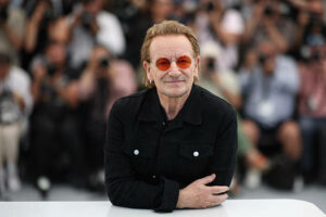 Bono: Album Terbaru U2 Jadi Momen Krusial untuk Setiap Anggota Band Bono: Album Terbaru U2 Jadi Momen Krusial untuk Setiap Anggota Band