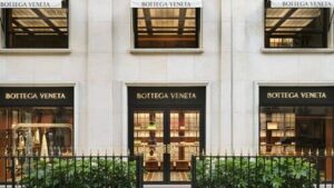 Kolaborasi Mewah ‘Magma No. 3’ x Bottega Veneta Hadir di Paris