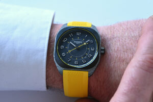 Hermès H08 Chronograph Jaune de Naples, Inovasi Warna dan Teknologi dalam Dunia Horologi Hermès H08 Chronograph Jaune de Naples, Inovasi Warna dan Teknologi dalam Dunia Horologi