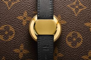 Jam Tangan Louis Vuitton Monterey Kembali Hadir, Sentuhan Vintage dengan Desain Modern