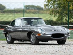 Rowan Atkinson Kembalikan Kilau Jaguar E-Type 1963 Lewat Restorasi dan Lelang Eksklusif