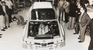 Mobil BMW M Pertama Siap Dimiliki, Mengapa Model Legendaris Ini Begitu Berharga?