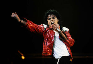 Michael Jackson Ukir Sejarah di Billboard, Artis Pertama yang Raih Top 10 Hot 100 di Enam Dekade Michael Jackson Ukir Sejarah di Billboard, Artis Pertama yang Raih Top 10 Hot 100 di Enam Dekade