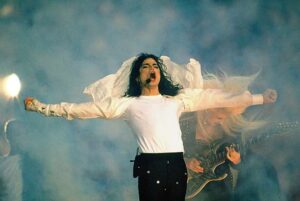 Michael Jackson Ukir Sejarah di Billboard, Artis Pertama yang Raih Top 10 Hot 100 di Enam Dekade Michael Jackson Ukir Sejarah di Billboard, Artis Pertama yang Raih Top 10 Hot 100 di Enam Dekade