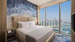 Hotel Tertinggi di Dunia Resmi Dibuka Menjulang 1.237 Kaki dengan 1.000 Kamar Mewah Hotel Tertinggi di Dunia Resmi Dibuka Menjulang 1.237 Kaki dengan 1.000 Kamar Mewah