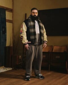 Kolaborasi BEAMS dan New Balance Hadirkan Koleksi Apparel “Made in USA” Eksklusif