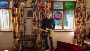 Sean Lennon Ungkap Alasan Paul McCartney Terlihat ‘Dingin’ Setelah Kematian John Lennon