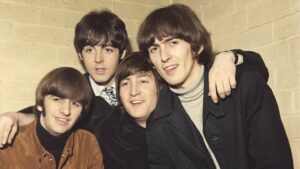Sean Lennon Ungkap Alasan Paul McCartney Terlihat ‘Dingin’ Setelah Kematian John Lennon