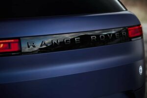 Range Rover Sport SV "Winter Dusk" Edition Hadir dengan Nuansa Alpine Luxury Lifestyle