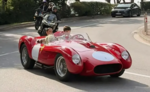 Charles Leclerc Rayakan Pernikahan dengan Ferrari 250 Testa Rossa Bernilai Fantastis $12 Juta Charles Leclerc Rayakan Pernikahan dengan Ferrari 250 Testa Rossa Bernilai Fantastis $12 Juta