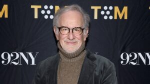 Steven Spielberg Sempat Garap Interstellar Setahun, Akui Film Lebih Baik di Tangan Christopher Nolan Steven Spielberg Sempat Garap Interstellar Setahun, Akui Film Lebih Baik di Tangan Christopher Nolan